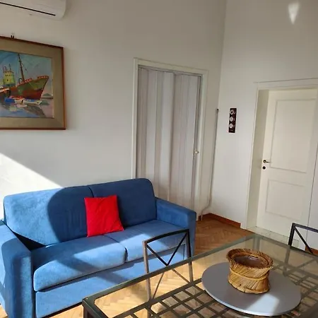 Amalia By The Sea 1st Floor * روزينيانو ماريتيمو